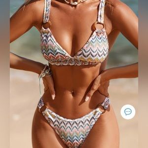 NWT Cupshe chevron bikini set Size M